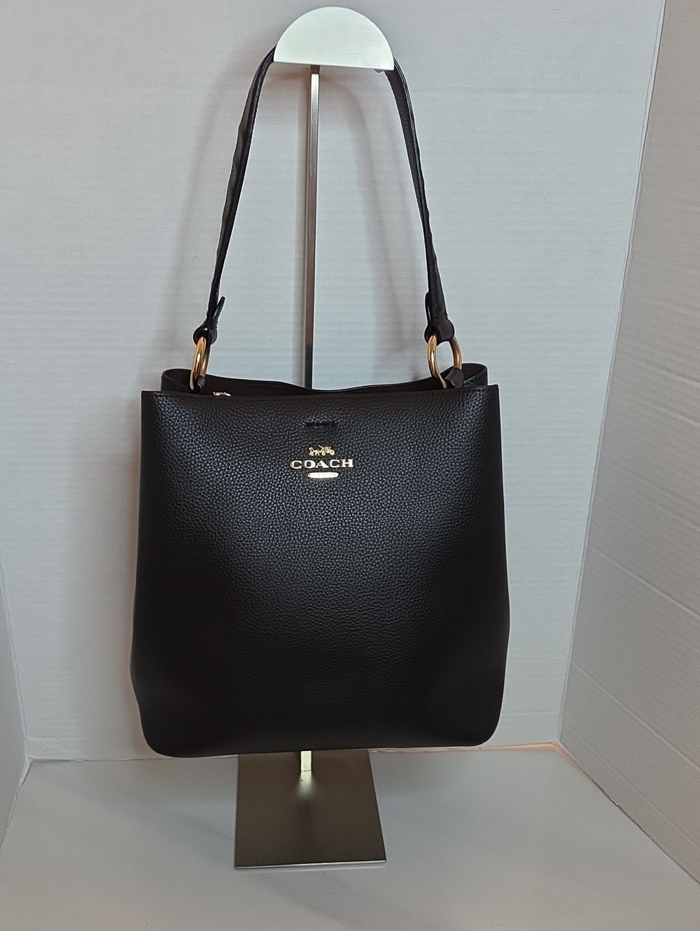 Coach Town Bucket Bag In Black Pebbled Leather- Style 91122